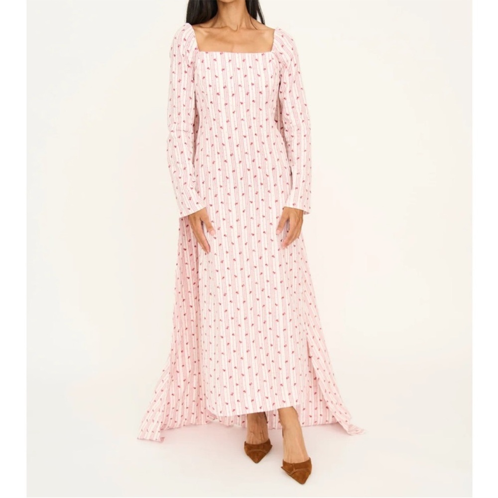 Byrdie Golf Social Wear Square-Neck Long Sleeve Pink Dress with removable cape